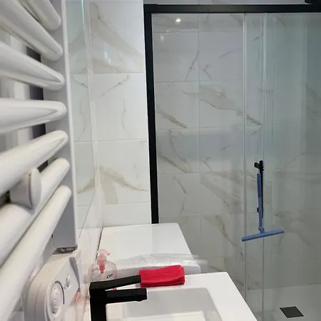 Appt Cozy Terrasse Front De Clim Parking Wifi *